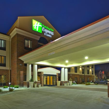 Holiday Inn Express & Suites Springfield By Ihg Exterior foto